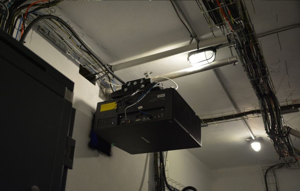 Projection salle de cinéma privé